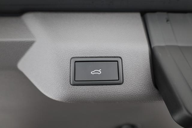 Volkswagen T7 Multivan eHybrid 4M Business L&Uuml;, 7-Sitzer, AHK, IQ.Light, easyOpen, Navi, 5-J Garantie 