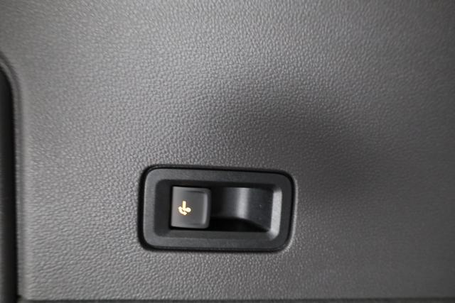 Volkswagen T7 Multivan eHybrid 4M Business L&Uuml;, 7-Sitzer, AHK, IQ.Light, easyOpen, Navi, 5-J Garantie 