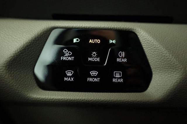 Volkswagen T7 Multivan eHybrid 4M Business L&Uuml;, 7-Sitzer, AHK, IQ.Light, easyOpen, Navi, 5-J Garantie 