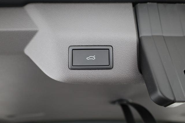 Volkswagen T7 Multivan eHybrid 4M Business L&Uuml;, 7-Sitzer, AHK, IQ.Light, easyOpen, Navi, 5-J Garantie 