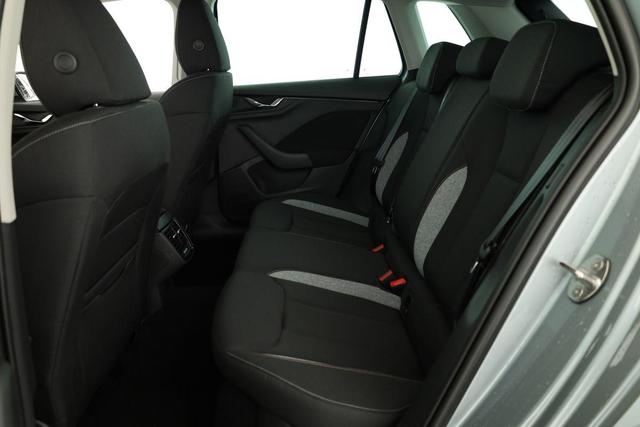 Skoda Kamiq Selection 1.0 TSI DSG Selection, Matrix, Kamera, Ladeboden, Winter, 16-Zoll 