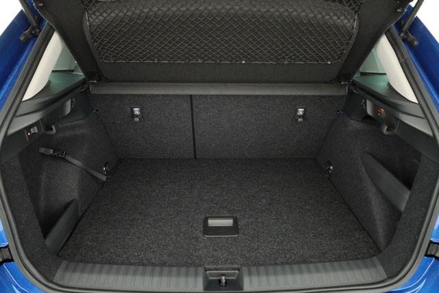 Skoda Kamiq Selection 1.0 TSI DSG Selection, AHK, Matrix, Kamera, Ladeboden, Winter 