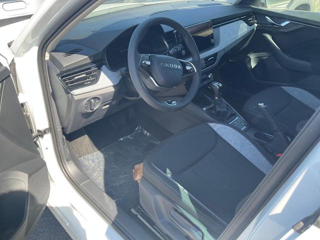 Skoda Kamiq - Selection 1.0 TSI DSG Selection, AHK, Matrix, Kamera, Ladeboden, Winter, 16-Zoll