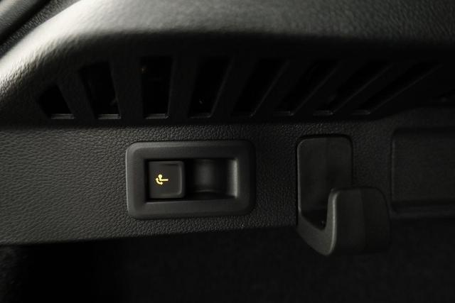 Skoda Kamiq Selection 1.5 TSI DSG Selection, AHK, LED, Kamera, Ladeboden, Winter 