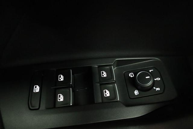 Volkswagen T-Cross 1.5 TSI 110 kW R-Line DSG R-Line, AHK, IQ.Light, Navi, Side, Kamera, Winter, 18-Zoll 