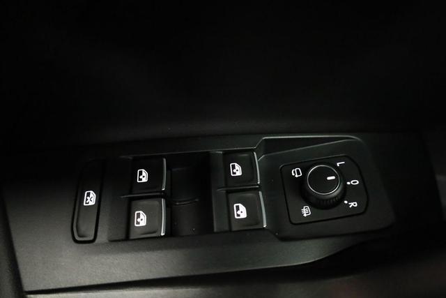 Volkswagen T-Cross 1.5 TSI 110 kW R-Line DSG R-Line, AHK, IQ.Light, Navi, Side, Kamera, Winter, 18-Zoll 