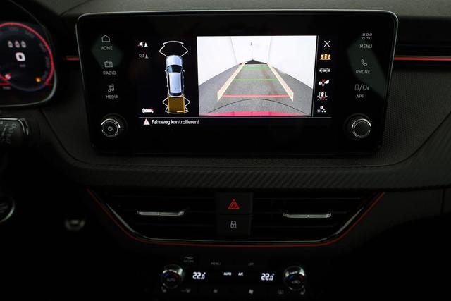 Skoda Kamiq Monte Carlo 1.0 TSI Carlo, Matrix, Pano, Kamera, Winter, 17-Zoll 