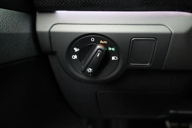 Volkswagen T-Cross 1.5 TSI 110 kW R-Line DSG R-Line, AHK, IQ.Light, Navi, Side, Kamera, Winter, 18-Zoll 