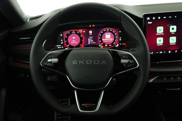 Skoda Octavia Combi 2.0 TSI 195 kW RS DSG, AHK, Navi, Matrix, Side, Winter, 5 J.-Garantie 