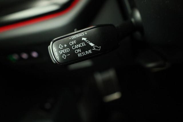 Skoda Octavia Combi 2.0 TSI 195 kW RS DSG, AHK, Navi, Matrix, Side, Winter, 5 J.-Garantie 