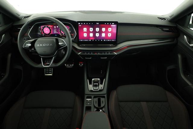 Skoda Octavia Combi 2.0 TSI 195 kW RS DSG, AHK, Navi, Matrix, Side, Winter, 5 J.-Garantie 