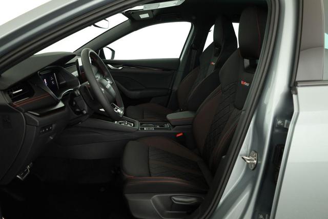 Skoda Octavia Combi 2.0 TSI 195 kW RS DSG, AHK, Navi, Matrix, Side, Winter, 5 J.-Garantie 