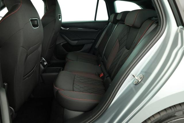 Skoda Octavia Combi 2.0 TSI 195 kW RS DSG, AHK, Navi, Matrix, Side, Winter, 5 J.-Garantie 