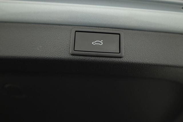 Skoda Octavia Combi 2.0 TSI 195 kW RS DSG, AHK, Navi, Matrix, Side, Winter, 5 J.-Garantie 