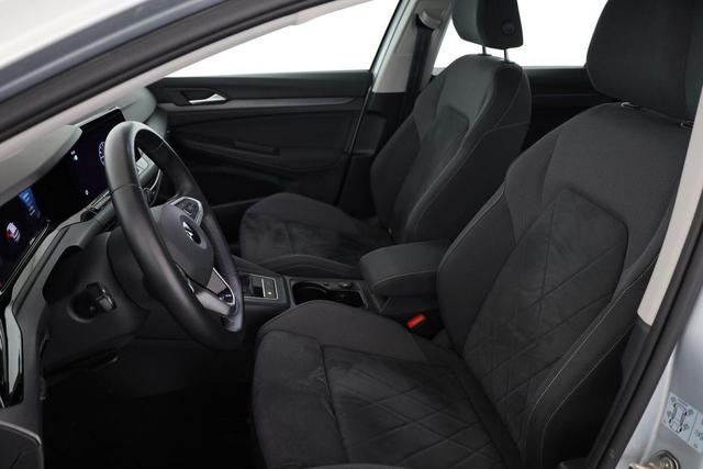 Volkswagen Golf Style VIII 1.5 TSI Style, LED-Plus, AHK, ACC, 1. Hand 