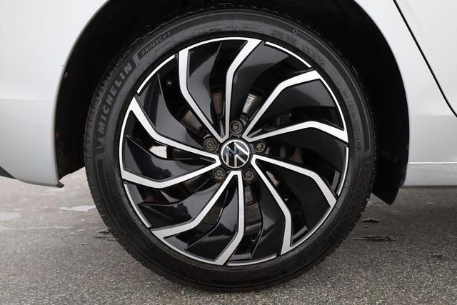 Volkswagen Golf Style VIII 1.5 TSI Style, LED-Plus, AHK, ACC, 1. Hand 