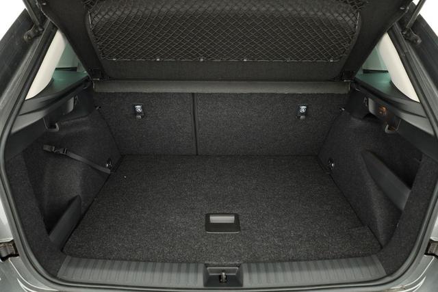 Skoda Kamiq Selection 1.0 TSI DSG Selection, Matrix, Kamera, Ladeboden, Winter, 16-Zoll 