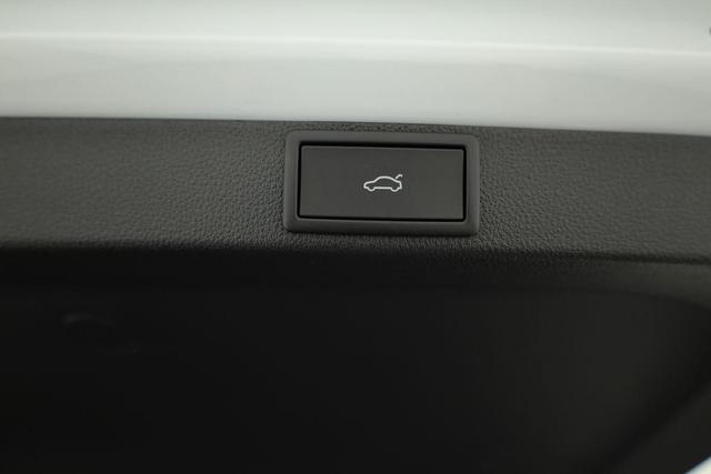 Skoda Octavia Combi 2.0 TSI 195 kW RS DSG, AHK, Navi, Matrix, Side, Winter, 5 J.-Garantie 