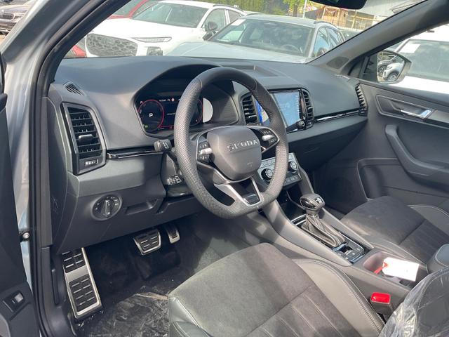 Skoda Karoq - Sportline 4x4 2.0 TSI DSG Sportline, AHK, Navi, Matrix, Side, Winter, 5 J.-Garantie