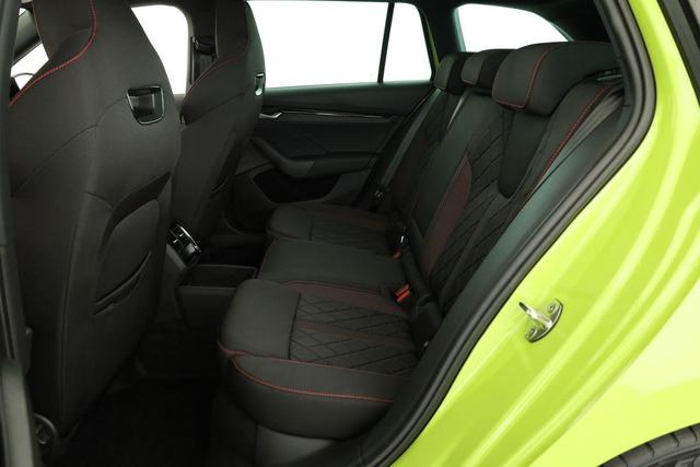 Skoda Octavia Combi 2.0 TSI 195 kW RS DSG, Pano, AHK, Navi, Matrix, Side, Winter, 5 J.-Garantie 