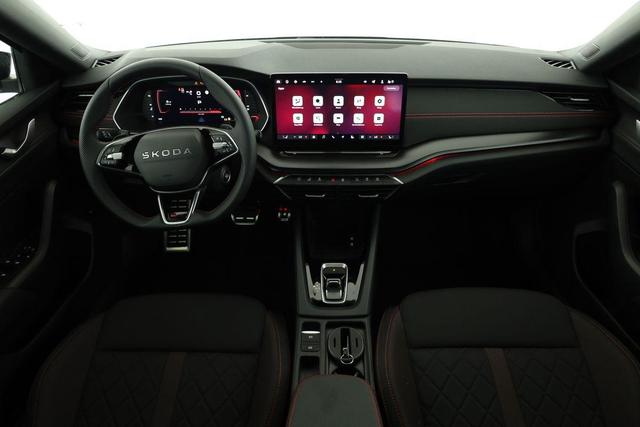 Skoda Octavia Combi 2.0 TSI 195 kW RS DSG, AHK, Navi, Matrix, Canton, Side, Winter, 5 J.-Garantie 