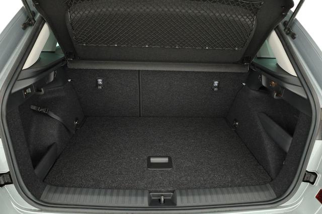 Skoda Kamiq Selection 1.0 TSI DSG Selection, AHK, Matrix, Kamera, Ladeboden, Winter 