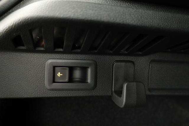 Skoda Kamiq Selection 1.0 TSI DSG Selection, AHK, Matrix, Kamera, Ladeboden, Winter 
