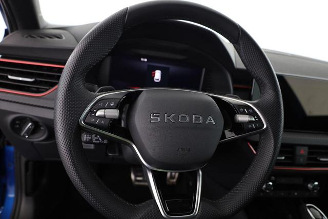 Skoda Scala Monte Carlo 1.5 TSI DSG Carlo, Pano, Matrix, FS-beheizbar, Kamera, Side, Winter, 17-Zoll, 5 J.-Garantie 