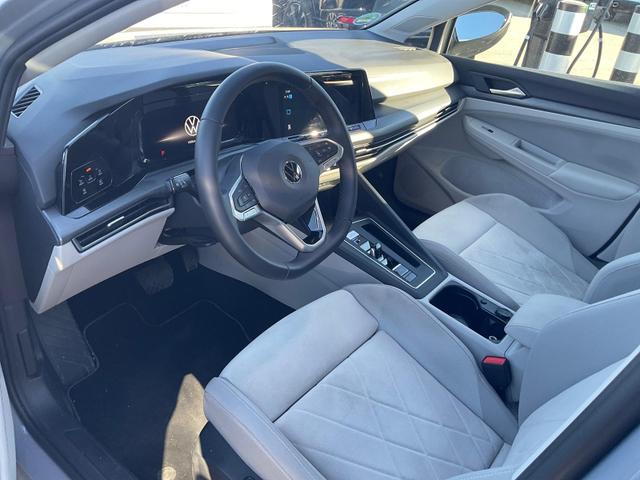 Volkswagen Golf - Style eHybrid VIII 1.4 Style, Navi, Kamera, Side, IQ. Light