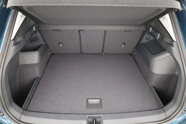 Volkswagen Tiguan 1.5 eTSI 110 kW Life DSG Life, AHK, Navi, Side, el. Klappe, LED-Plus, 5-J Garantie 