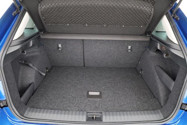 Skoda Kamiq Selection 1.0 TSI DSG Selection, Matrix, Kamera, Ladeboden, Winter, 16-Zoll 