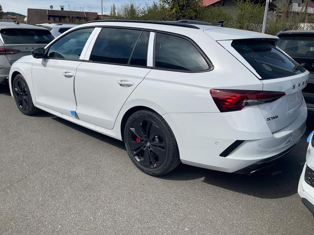 Skoda Octavia Combi 2.0 TSI 195 kW RS DSG, Pano, AHK, Navi, Matrix, Side, Winter, 5 J.-Garantie 
