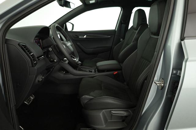Skoda Karoq Sportline 4x4 2.0 TSI DSG Sportline, Pano, AHK, Navi, Matrix, Side, Winter, 5 J.-Garantie 