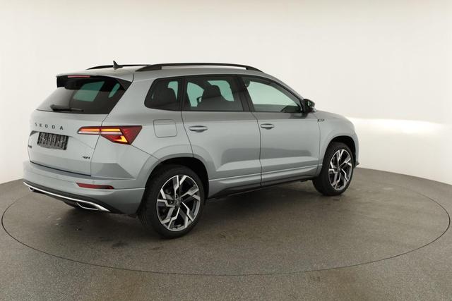 Skoda Karoq Sportline 4x4 2.0 TSI DSG Sportline, Pano, AHK, Navi, Matrix, Side, Winter, 5 J.-Garantie 