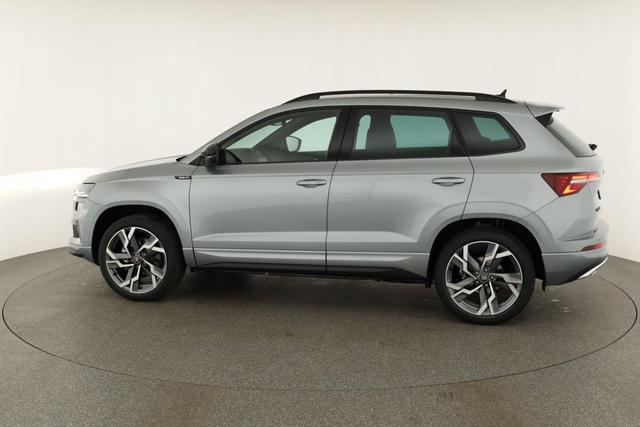 Skoda Karoq Sportline 4x4 2.0 TSI DSG Sportline, Pano, AHK, Navi, Matrix, Side, Winter, 5 J.-Garantie 