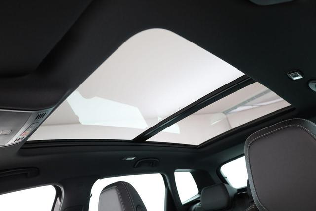Skoda Karoq Sportline 4x4 2.0 TSI DSG Sportline, Pano, AHK, Navi, Matrix, Side, Winter, 5 J.-Garantie 