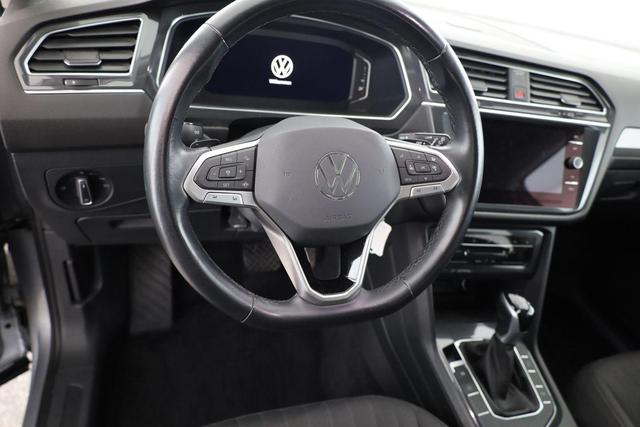 Volkswagen Tiguan Allspace LIFE 1.5 TSI DSG Life, AHK, ACC, 7-Sitzer, Navi, 18-Zoll 