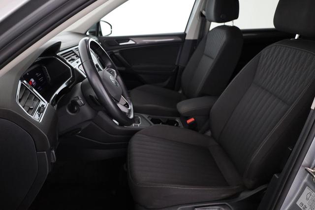 Volkswagen Tiguan Allspace LIFE 1.5 TSI DSG Life, AHK, ACC, 7-Sitzer, Navi, 18-Zoll 