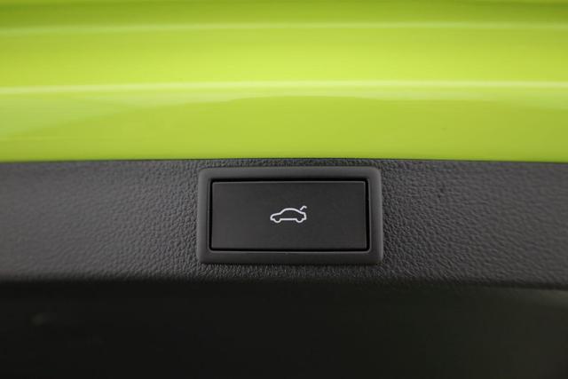 Skoda Octavia Combi 2.0 TSI 195 kW RS DSG, AHK, Navi, Matrix, Canton, Side, Winter, 5 J.-Garantie 