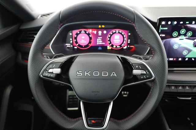 Skoda Octavia Combi 2.0 TSI 195 kW RS DSG, Pano, Standheizung, AHK, Navi, Matrix, Canton, Side, Winter, 5 J.-Garantie 