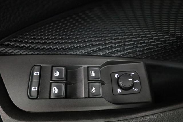 Skoda Octavia Combi 2.0 TSI 195 kW RS DSG, Pano, Standheizung, AHK, Navi, Matrix, Canton, Side, Winter, 5 J.-Garantie 