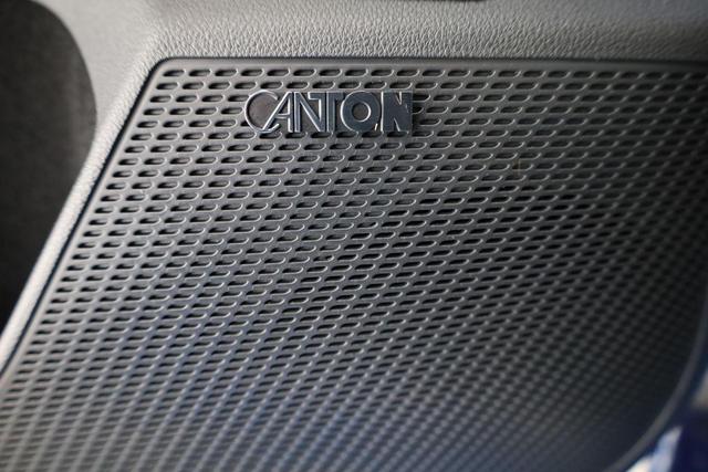 Skoda Octavia Combi 2.0 TSI 195 kW RS DSG, Pano, Standheizung, AHK, Navi, Matrix, Canton, Side, Winter, 5 J.-Garantie 