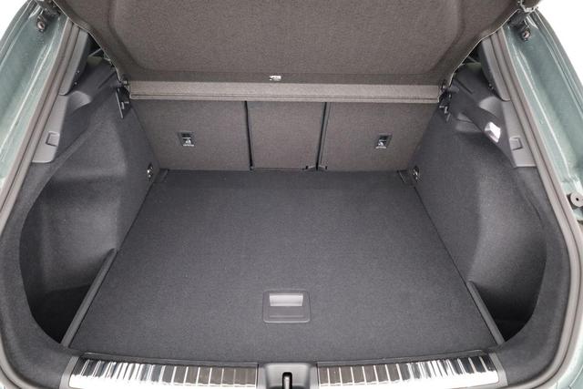 Audi Q3 TFSI quattro 150 kW S-LINE, AHK, Navi, AreaView, Side, Sound, Winter, 20-Zoll 