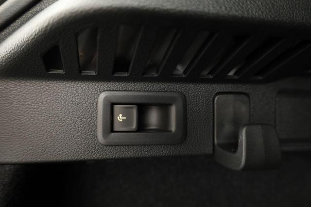 Skoda Kamiq Selection 1.5 TSI Selection, AHK, LED, Kamera, Winter, Ladeboden, 16-Zoll, 4 J.-Garantie 
