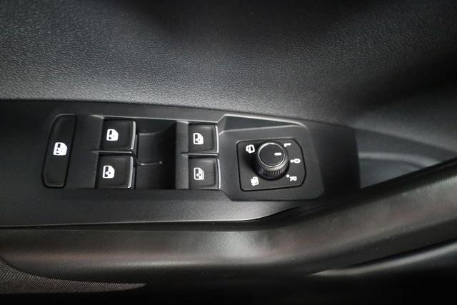 Volkswagen Taigo R-Line 1.5 TSI DSG R-Line, AHK, Matrix, Kamera, ACC, Winter, 4 J.-Garantie 