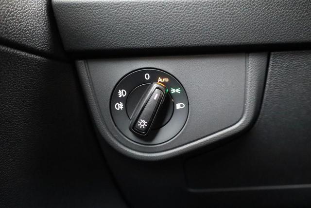 Volkswagen Taigo R-Line 1.5 TSI DSG R-Line, AHK, Matrix, Kamera, ACC, Winter, 4 J.-Garantie 