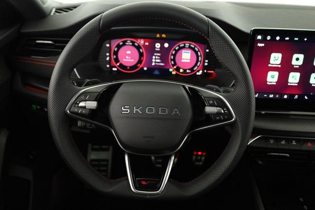 Skoda Octavia Combi 2.0 TSI 195 kW RS DSG, AHK, Navi, Matrix, Canton, Side, Winter, 5 J.-Garantie 