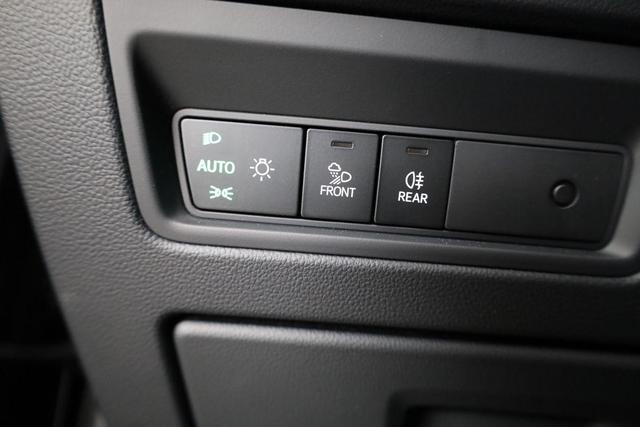 Volkswagen Touareg 3.0 TDI 210 kW 4Motion R-Line Final Edition V6 Black Edition, HuD, Luft, Standheizung, Pano, Dynaudio, Leder, AHK, Navi, Side, Winter, 5 J.-Garantie 