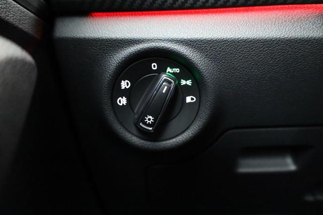 Skoda Kamiq Monte Carlo 1.5 TSI DSG Carlo, Pano, AHK, Matrix, Side, Kamera, Winter, 5 J.-Garantie 