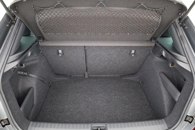 Skoda Kamiq Monte Carlo 1.5 TSI DSG Carlo, Pano, AHK, Matrix, Side, Kamera, Winter, 5 J.-Garantie 